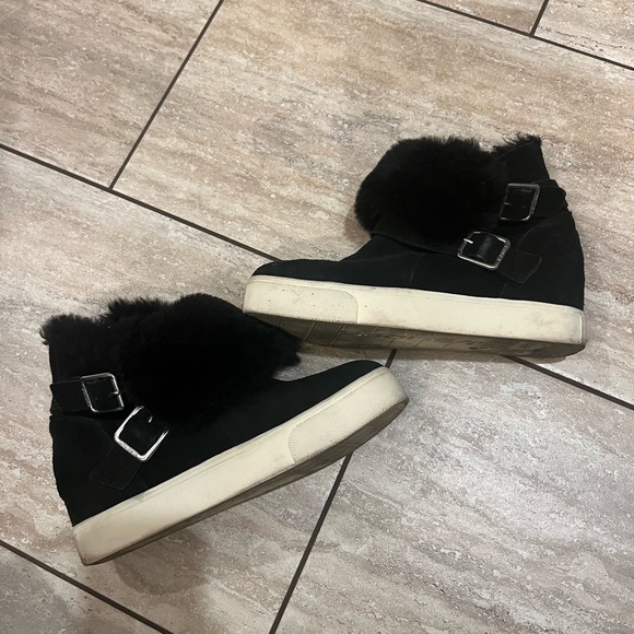 Black Fur fold-down J SLIDES sneakers, size 9 - Picture 3 of 9